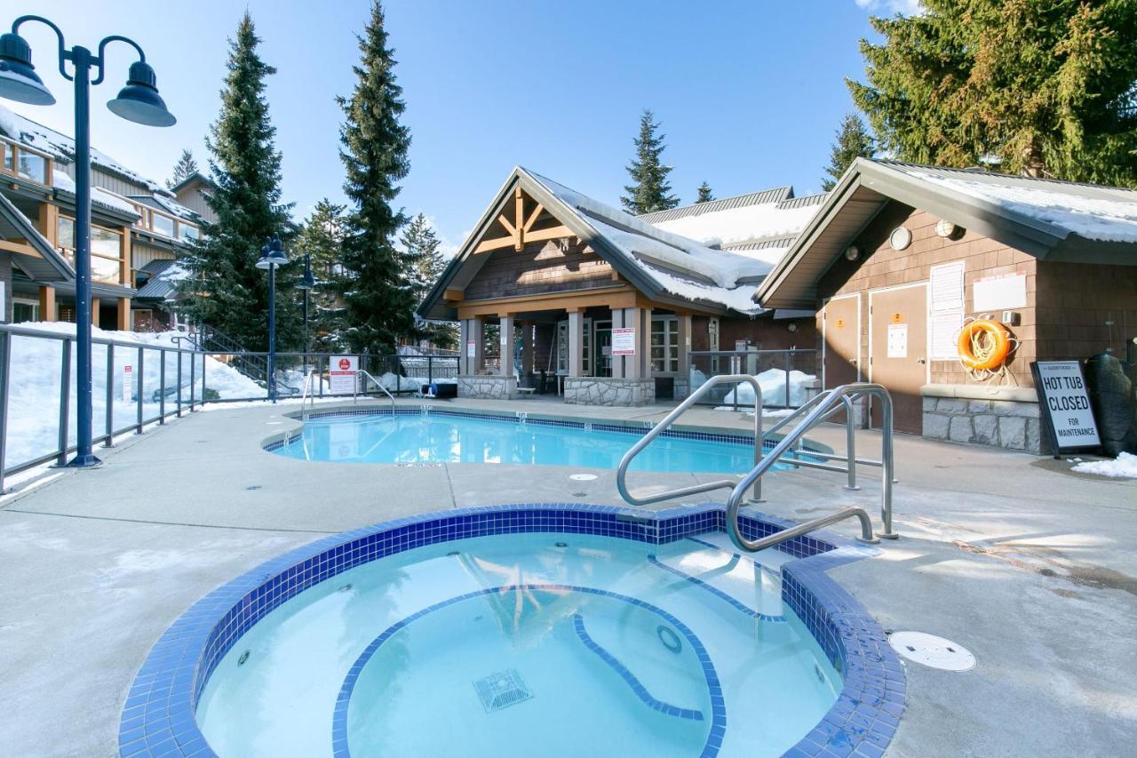 Glaciers Reach By Allseason Vacation Rentals Вістлер Екстер'єр фото