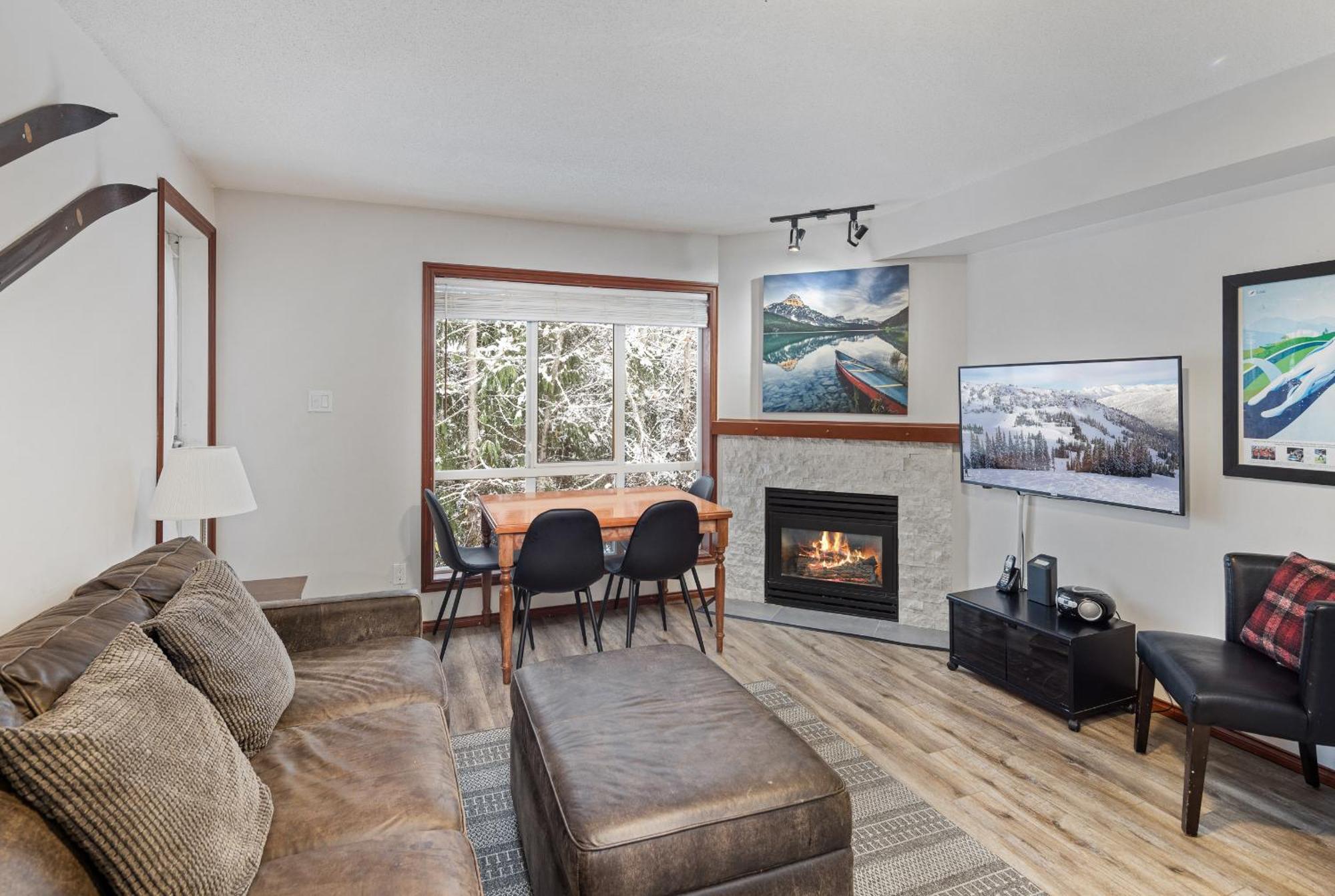 Glaciers Reach By Allseason Vacation Rentals Вістлер Екстер'єр фото
